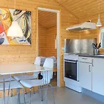 بيت للعطل 2 Bedroom Cozy In *